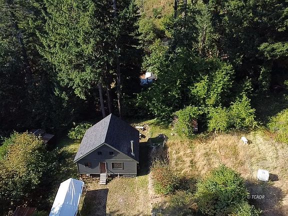 3rd image of 18191 Denny Rd