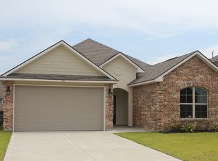 102 Cascade Rd, Rayne, LA 70578