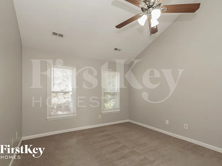 7906 Trotter Rd — Photo 9