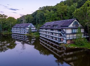 Merriman Valley Apartments & Townhomes, Akron, OH 44313