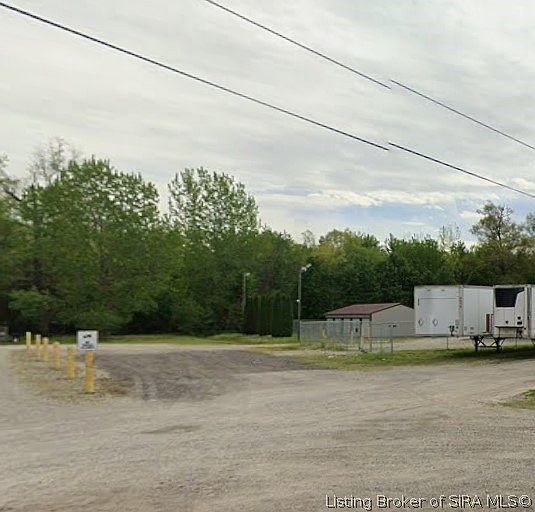 1st image of 400 S Block Armstrong Street