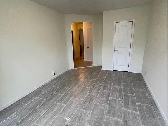 5th image of 1645 E 55th St #1