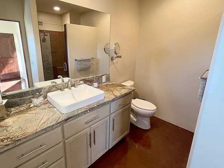 Master Suite 4 On-Suite Bathroom Vanity