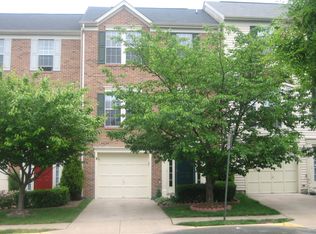 6309 Meadow Glade Ln, Centreville, VA 20121