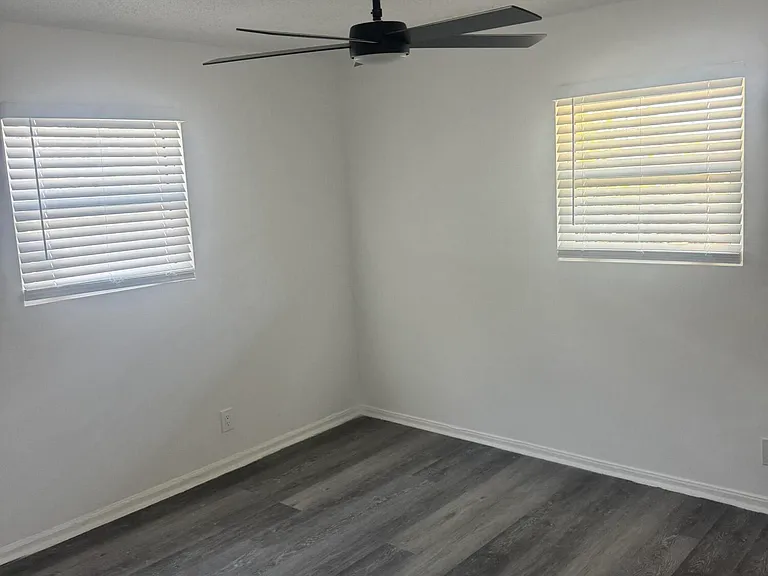 341 Silver Beach Rd #343 — Photo 8