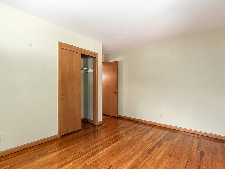Bedroom #1