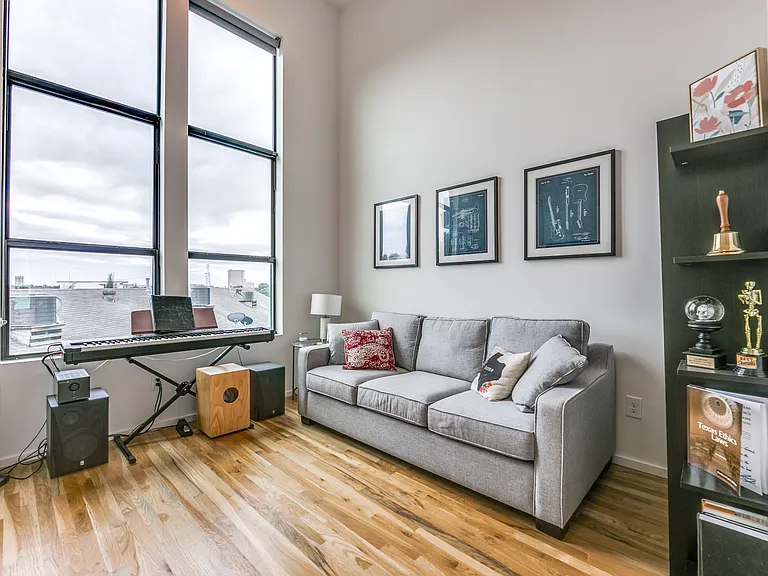 1839 Summit Ave #3 — Photo 16