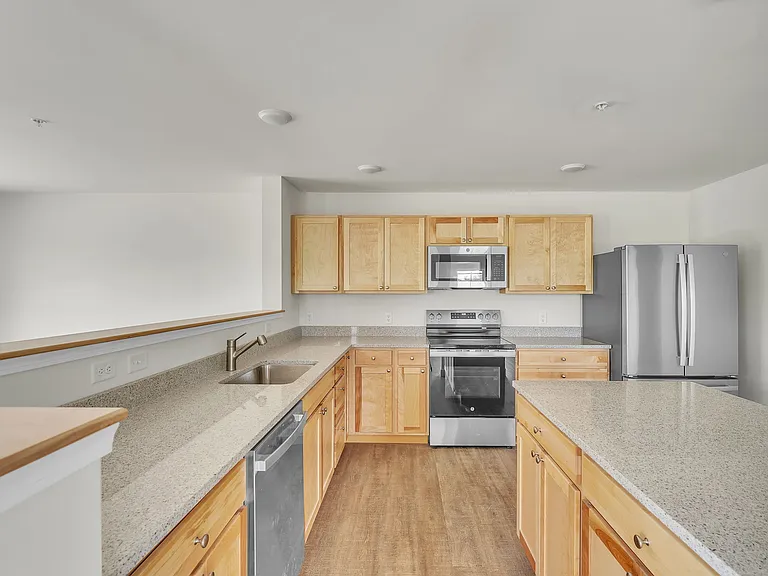 25 Armory Ln #C — Photo 8