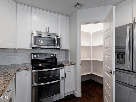 4th image of 4140 N 35th Way