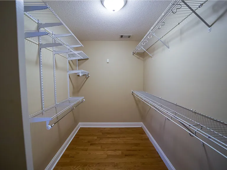 211 Silk Tree Trce — Photo 15