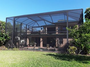 1720 Emerald Cove Dr, Cape Coral, FL 33991