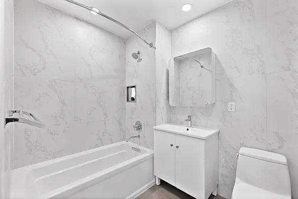 Rented by Living New York | media 32