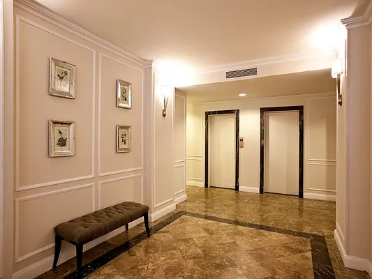 Sold by Sotheby's International Realty | media 6
