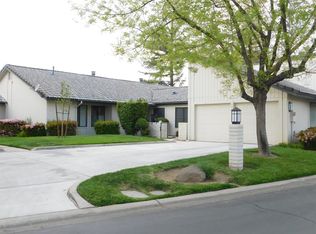 1534 Tollhouse Ln, Clovis, CA 93611