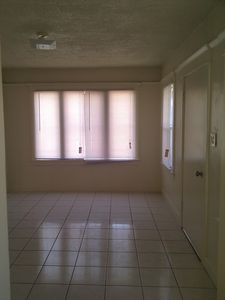 5034 Wall St, Los Angeles, CA, 90011