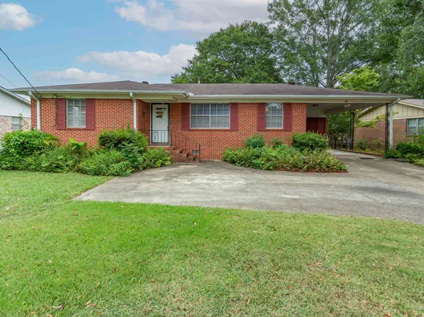 34 Merrimont Rd, Bessemer, AL 35023