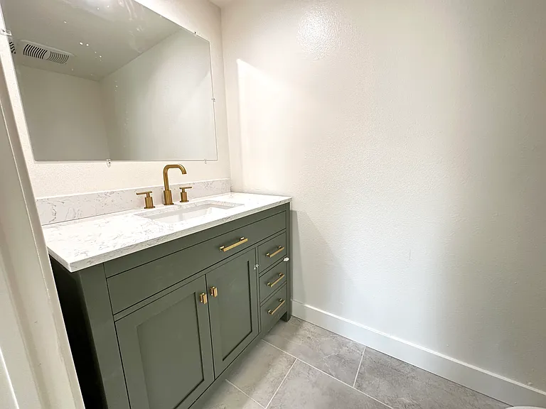 4727 Kester Ave #104 — Photo 13