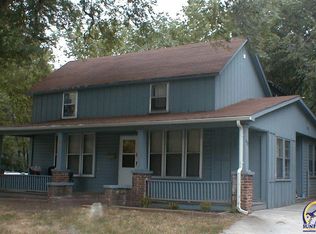 422 S 11th St, Manhattan, KS 66502
