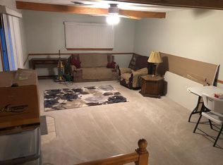 101 S Cherry St, Blue Hill, NE 68930