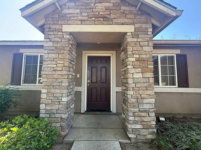 3331 N Linda Vista St — Photo 5
