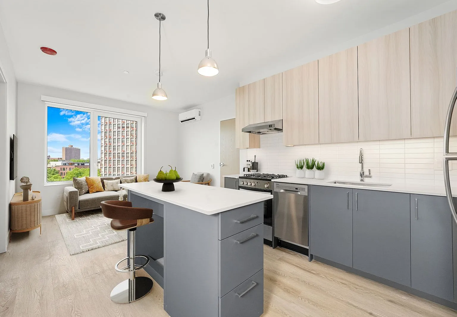 2 bed, 2.0 bath, 791 sqft, $3,590 — Photo 1