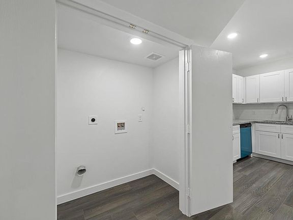 5th image of 7804 Crestview Dr Unit A