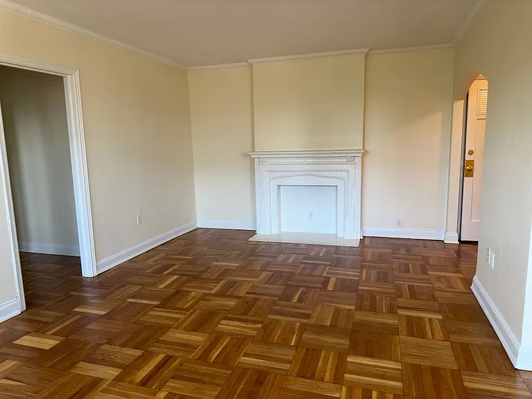 The Royal York Apartments — Photo 26