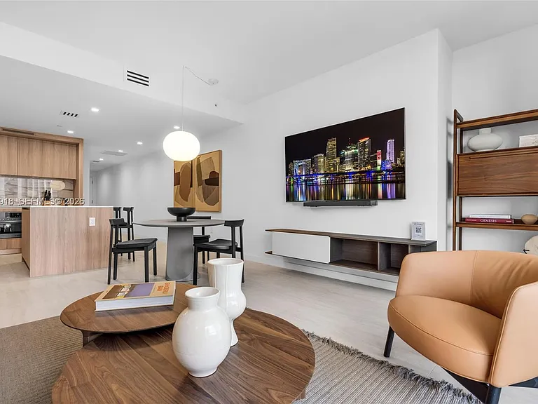 77 SE 5th St #1601 — Photo 11