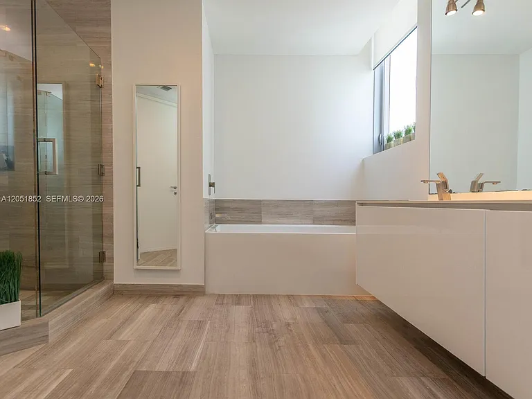 1300 Brickell Bay Dr #3804 — Photo 65
