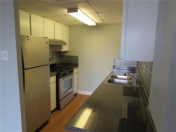 4th image of 1800 Lavaca St #A-411
