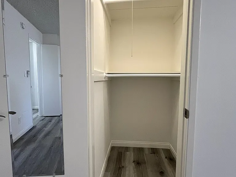 1706 Granville Ave #8B — Photo 20
