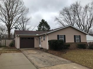 920 Hillside Dr, Danville, IL
