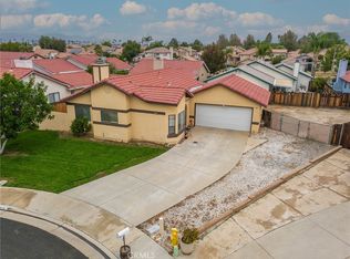 1010 Basalt Ct, Hemet, CA 92543