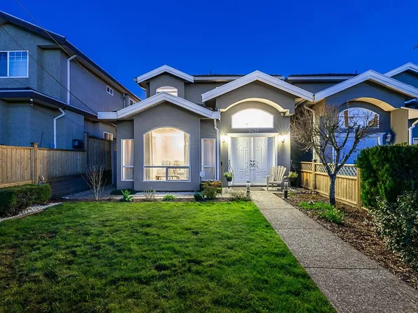 8438 14th Ave, Burnaby, BC V3N 2C4