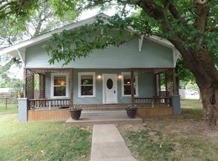 305 W Cornell St, Siloam Springs, AR 72761