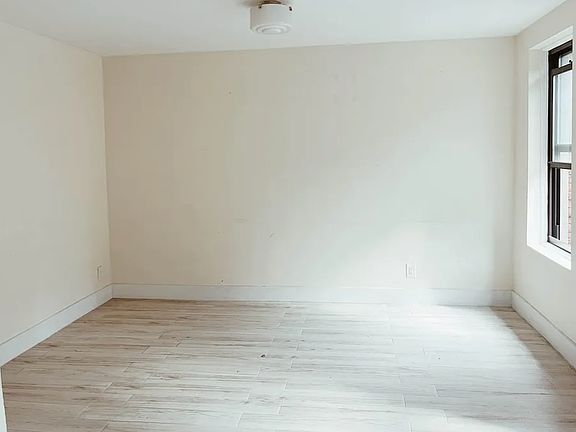 3rd image of 253 Bergen St #3
