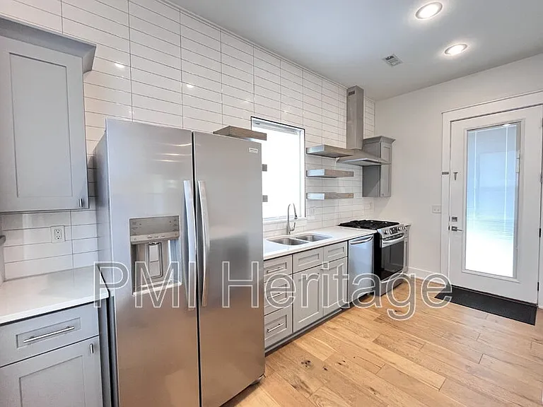 1372 S Duncan Ave — Photo 9