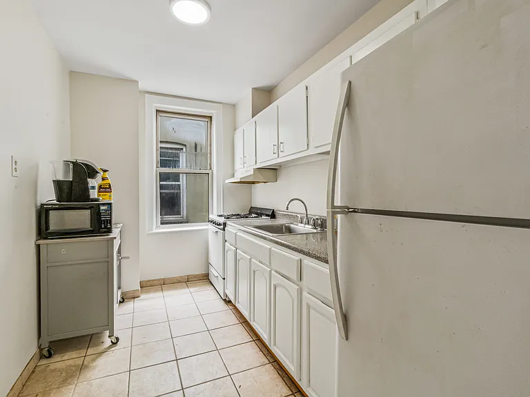 50-14 41st St #2 — Photo 7