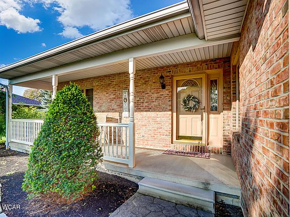 4th image of 1133 Charlotte Cir