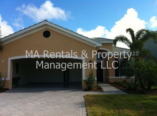 2677 Brightside Ct, Cape Coral, FL 33991