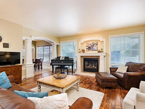 5th image of 2340 Crimson Ln