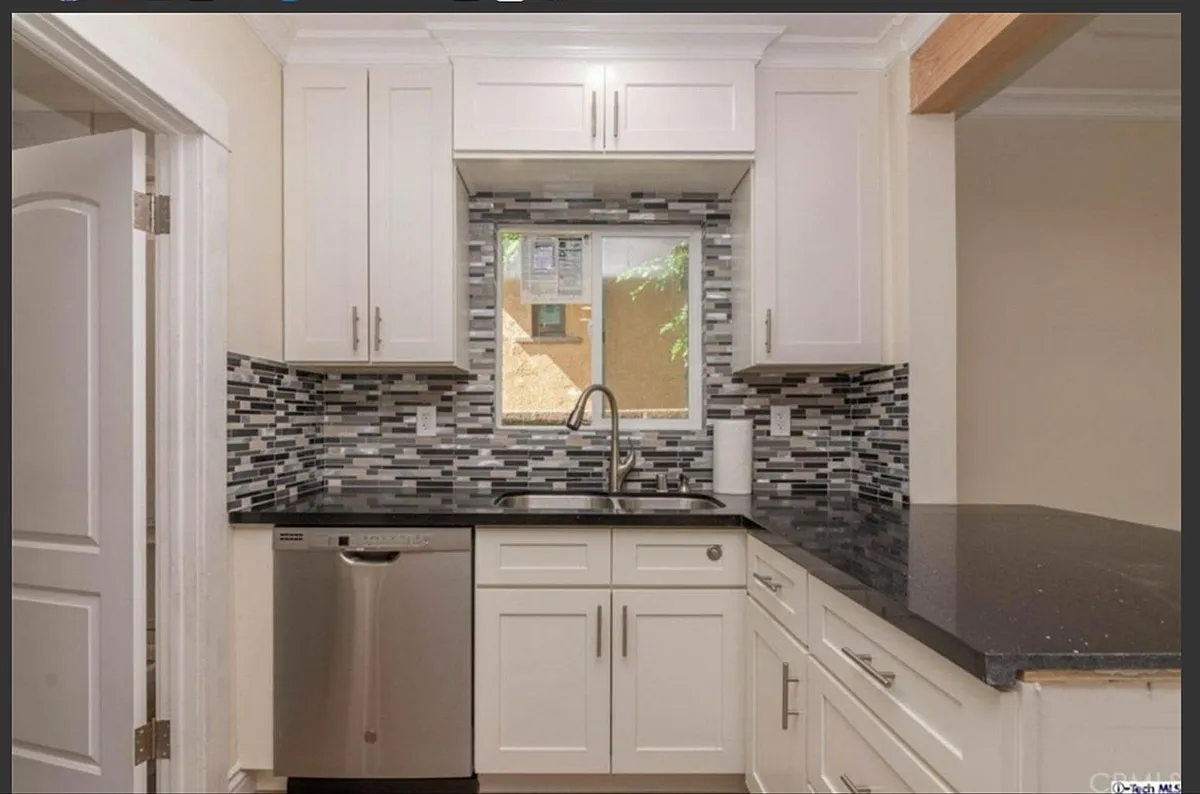Building Photo - 521 Porter St #521