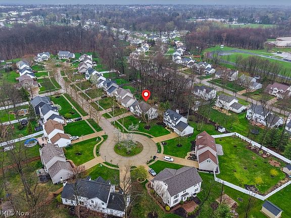 4th image of 1110 Woodglen Cir