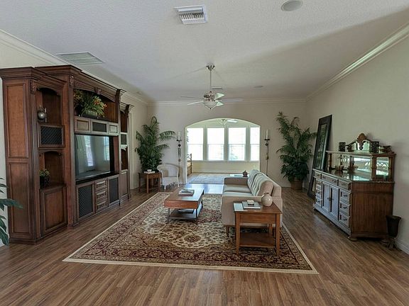 2nd image of 285 Harmony Ln