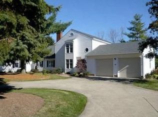 45 Oakwood Dr, Westfield Center, OH 44251