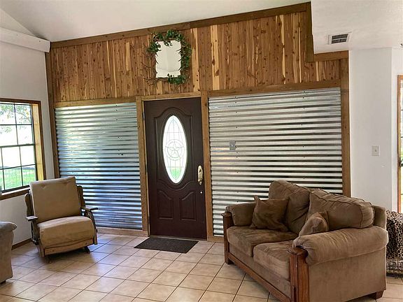2nd image of 211 County Road 403 #B