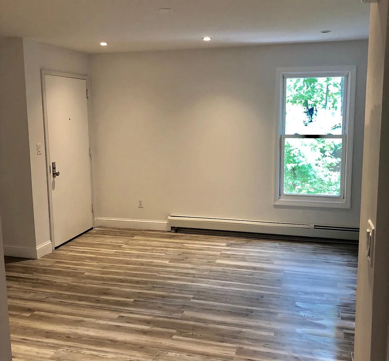 37 Terryville Ave — Photo 4