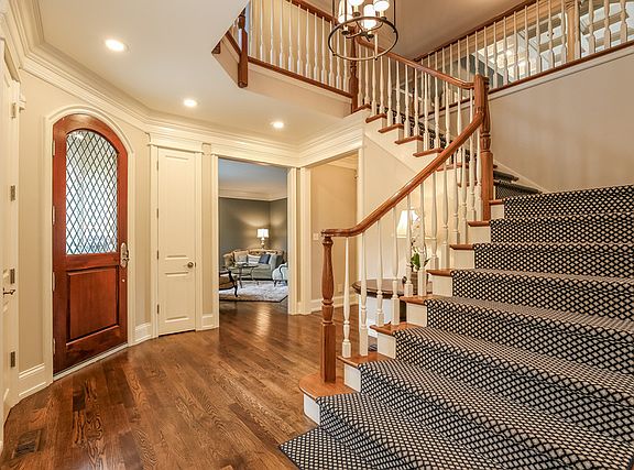 3rd image of 620 Woodland Ave