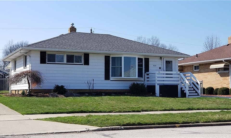 1st image of 4576 Winter Ln