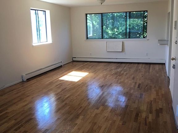 4th image of 21104 23rd Ave #3